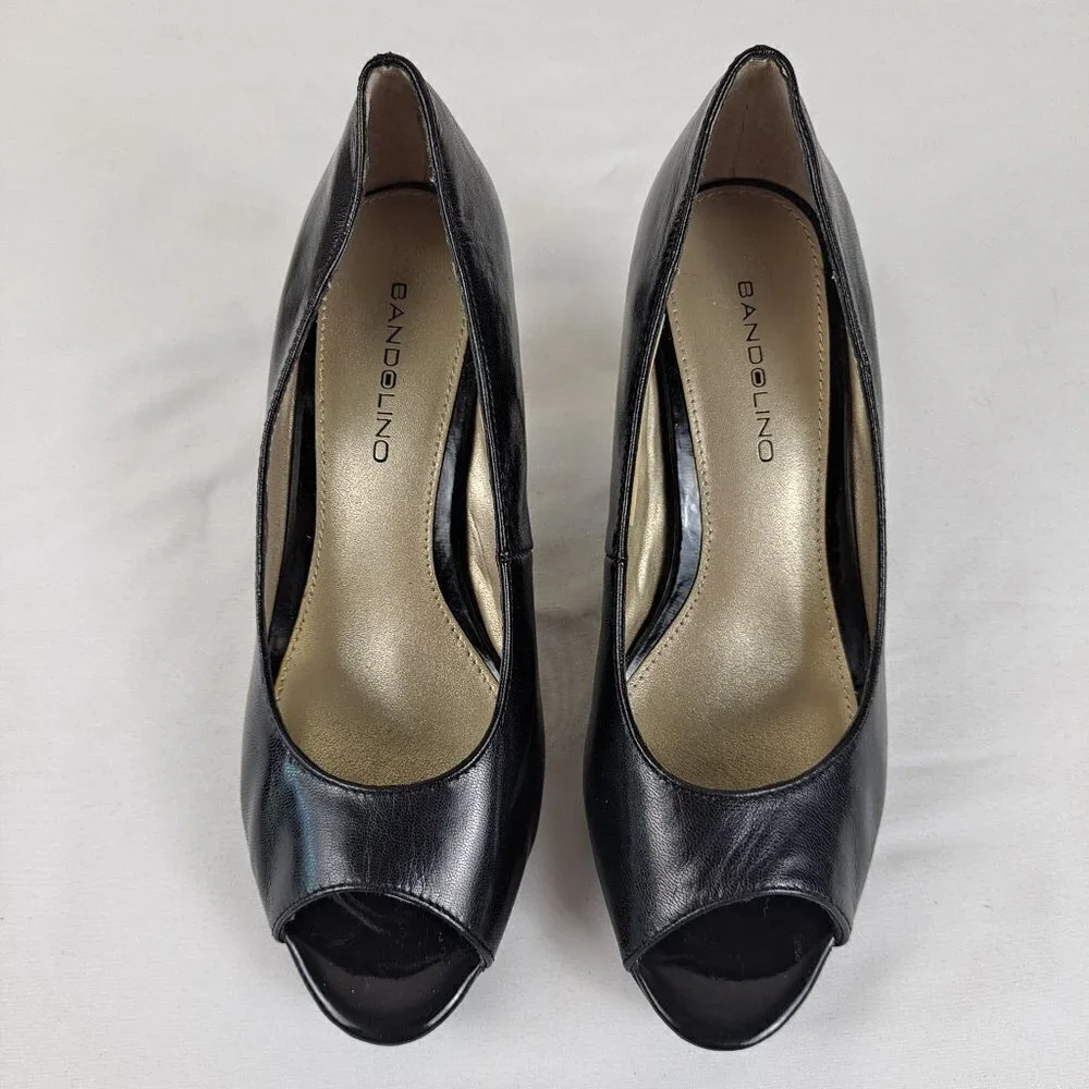 Bandolino Size 6M Mylah Black Leather Heels Peep Toe